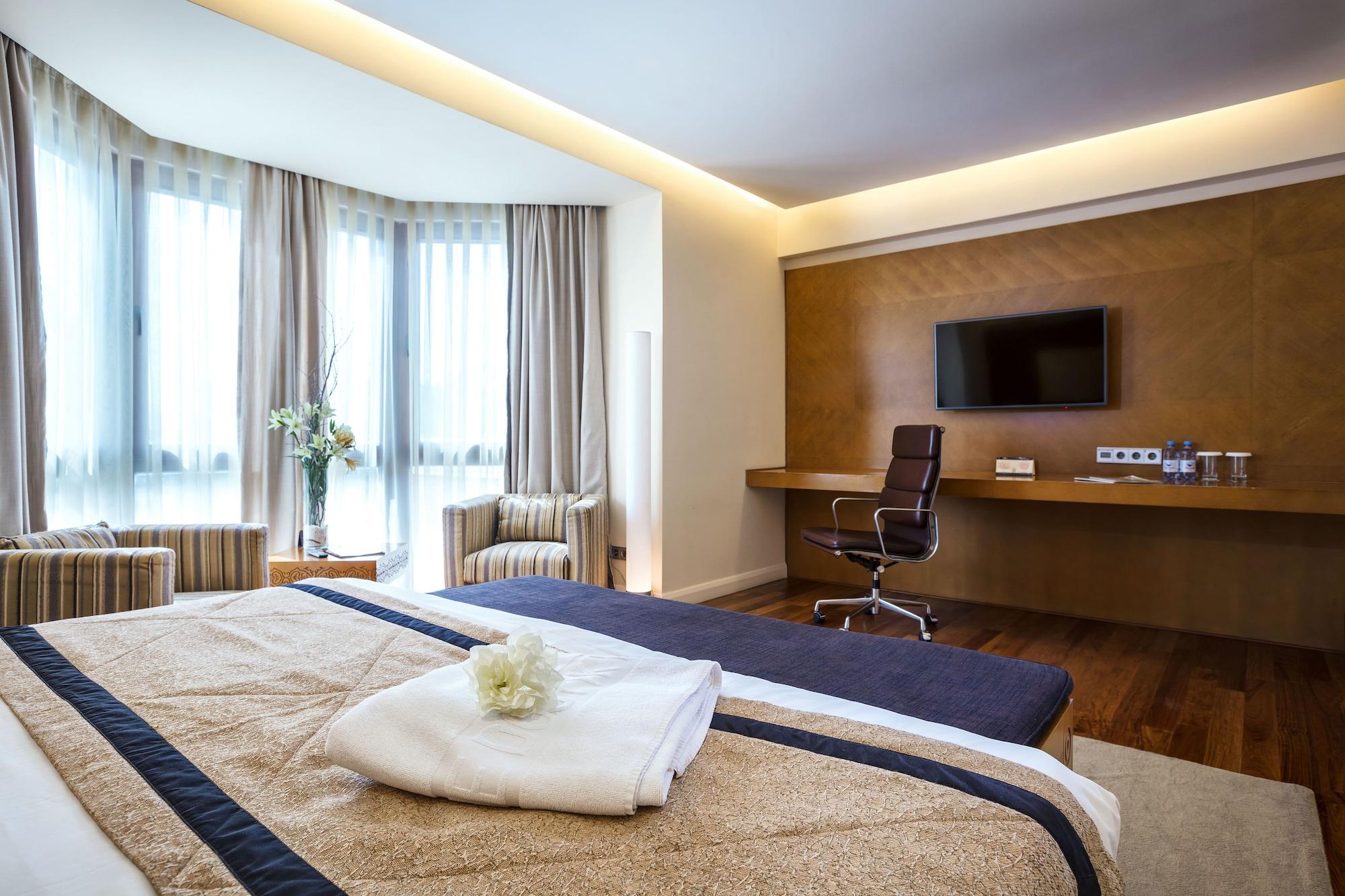 The Dostyk Hotel Almaty Exteriér fotografie